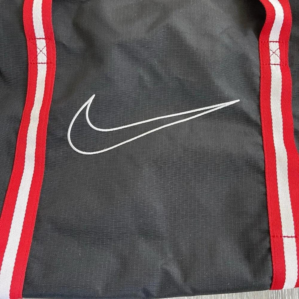 Nike Heritage Basketball Duffel Travel Bag Throwback Flight Black Red White
